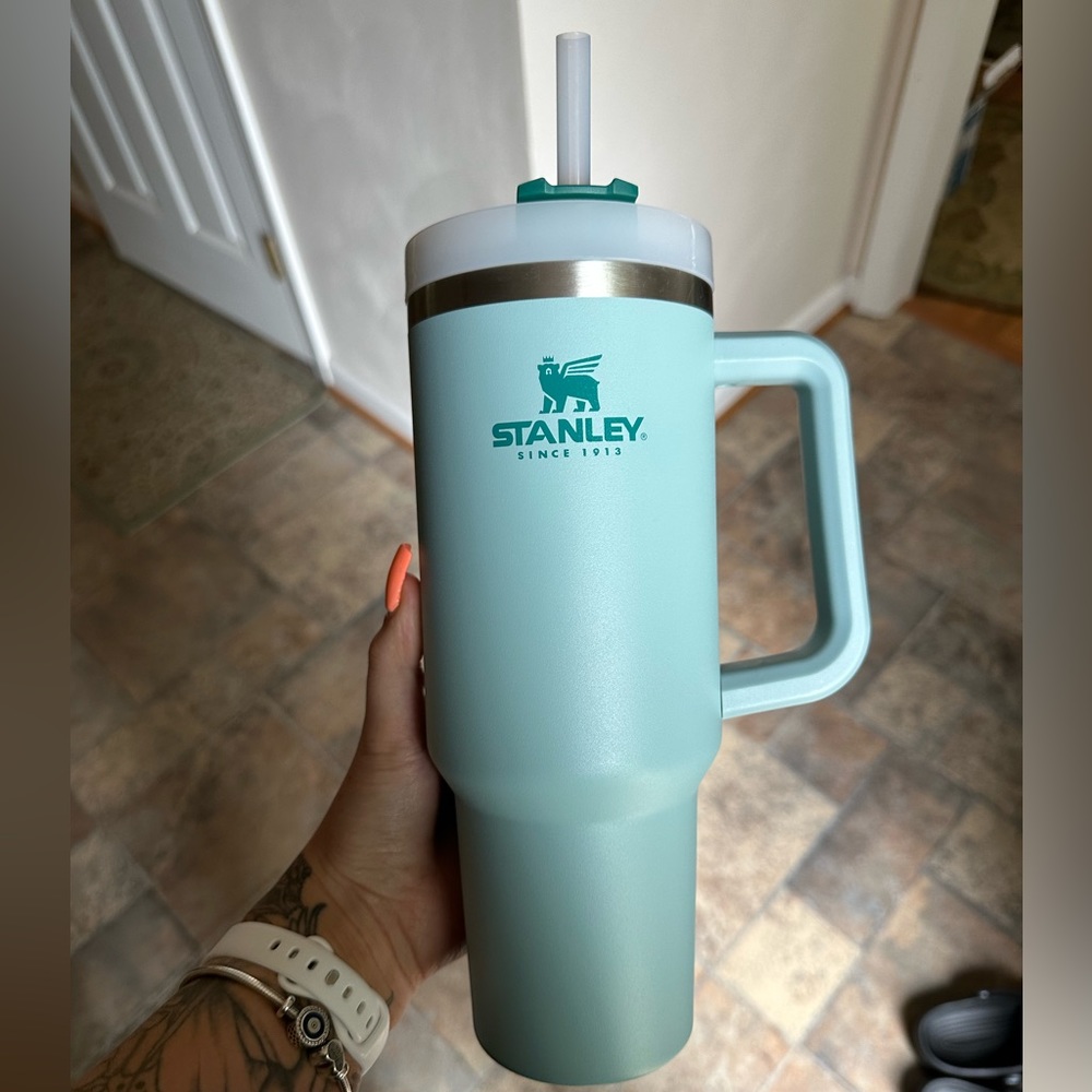 Stanley seafoam 40oz tumbler